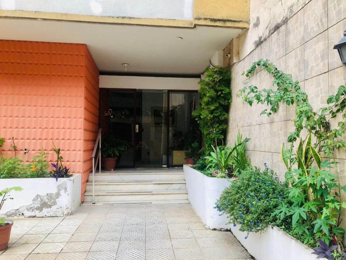 Amplo E Confortável. Ar Condic, Wifi, Tv. Metrô. Tijuca. Apartamento *